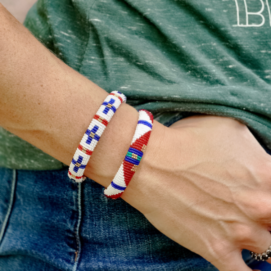 Hand-made Beaded Bracelet - 1/2"